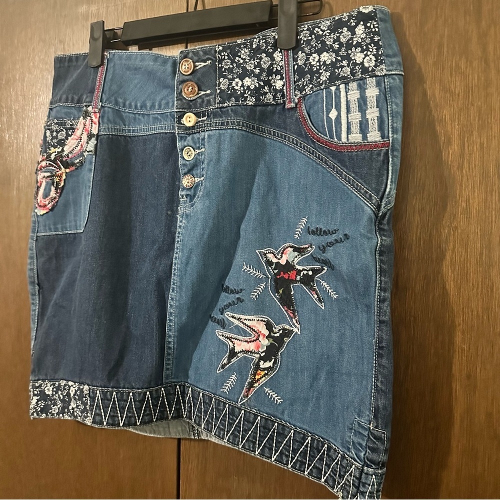 Joe Browns Multicolour Blue Patchwork Denim Skirt with Bird Embroidery Sz 12 - Picture 3 of 13